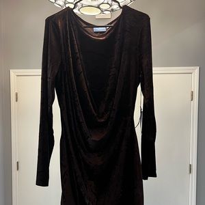 Brand new with tags mocha crushed velvet simply Vera dress